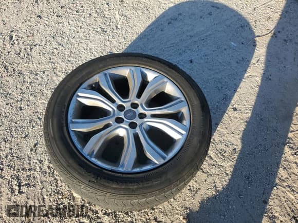 ✅ 2019 Ford Edge Titanium • VIN: 2FMPK3K91KBB23728 • Lot: 92668975. Listed on Copart with 114,075 mi. Free auction sales archive from the USA and detailed vehicle history report at DreamBid. Image 13.