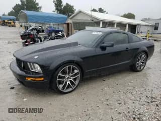 ✅ 2006 Ford Mustang GT Deluxe • VIN: 1ZVFT82H365134464 • Lot: 85395735. Listed on Copart with 174,128 mi. Free auction sales archive from the USA and detailed vehicle history report at DreamBid. Image 1.