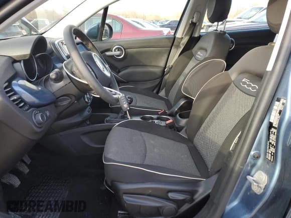 ✅ 2017 FIAT 500X Pop • VIN: ZFBCFXAH9HP617668 • Lot: 44189445. Listed on Copart with 31,545 mi. Free auction sales archive from the USA and detailed vehicle history report at DreamBid. Image 7.