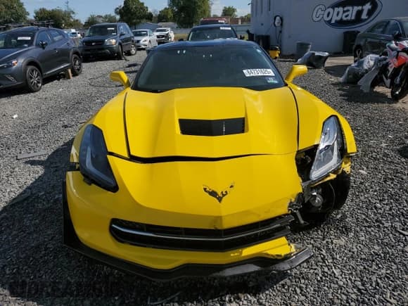 ✅ 2015 Chevrolet Corvette 1LT • VIN: 1G1YA2D79F5110584 • Lot: 84731625. Wystawiony na Copart z przebiegiem 54 934 mil. Bezpłatny archiwum sprzedaży aukcyjnych z USA i szczegółowy raport historii pojazdu na DreamBid. Zdjęcie 5.