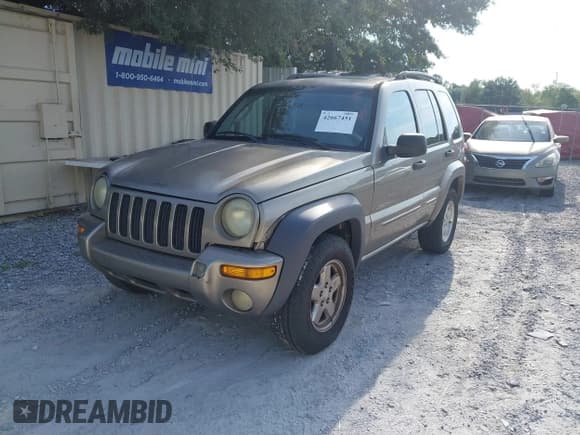 ✅ 2004 Jeep Liberty Limited • VIN: 1J4GK58K84W280601 • Lot: 42667451. Listed on IAAI with 286,590 mi. Free auction sales archive from the USA and detailed vehicle history report at DreamBid. Image 2.
