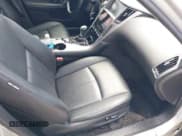 ✅ 2015 Infiniti Q50 Premium • VIN: JN1BV7AR3FM397191 • Lot: 42298006. Wystawiony na IAAI z przebiegiem 86 772 mil. Bezpłatny archiwum sprzedaży aukcyjnych z USA i szczegółowy raport historii pojazdu na DreamBid. Zdjęcie 5.