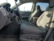 ✅ 2012 Chevrolet Traverse LS • VIN: 1GNKRFED1CJ294544 • Lot: 71978274. Wystawiony na Copart z przebiegiem 169 888 mil. Bezpłatny archiwum sprzedaży aukcyjnych z USA i szczegółowy raport historii pojazdu na DreamBid. Zdjęcie 7.