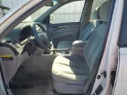 ✅ 2008 Hyundai Santa Fe GLS • VIN: 5NMSG73D08H152593 • Lot: 82482235. Listed on Copart with 126,239 mi. Free auction sales archive from the USA and detailed vehicle history report at DreamBid. Image 7.