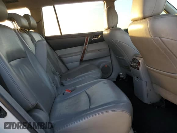 ✅ 2012 Toyota Highlander Limited • VIN: 5TDDK3EH5CS128909 • Lot: 91604395. Listed on Copart with 217,534 mi. Free auction sales archive from the USA and detailed vehicle history report at DreamBid. Image 10.