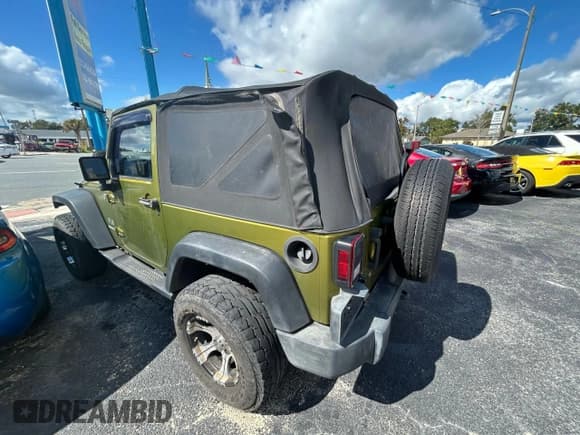 ✅ 2008 Jeep Wrangler X • VIN: 1J4FA24138L627219 • Lot: 90665705. Wystawiony na Copart z przebiegiem 148 473 mil. Bezpłatny archiwum sprzedaży aukcyjnych z USA i szczegółowy raport historii pojazdu na DreamBid. Zdjęcie 3.