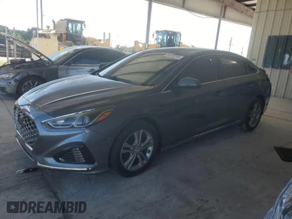 ✅ 2018 Hyundai Sonata SEL • VIN: 5NPE34AF1JH725649 • Лот: 86650285. Опубликован ранее на Copart с пробегом 64 612 миль. Бесплатный доступ к архиву аукционных продаж из США и подробный отчёт об истории автомобиля на DreamBid. Изображение 1.
