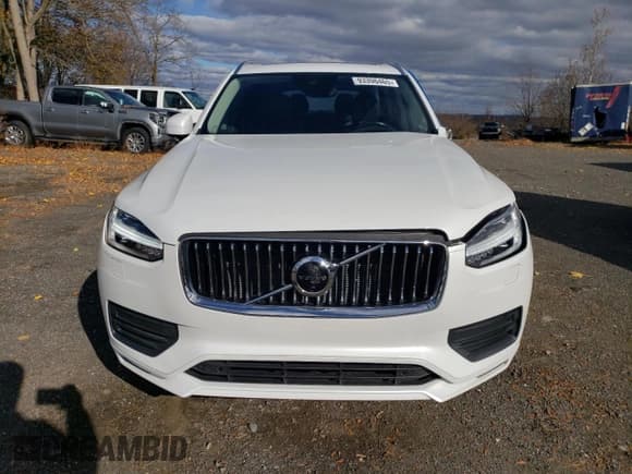 ✅ 2022 Volvo XC90 Momentum • VIN: YV4A221K4N1809770 • Lot: 93396465. Listed on Copart with 19,610 mi. Free auction sales archive from the USA and detailed vehicle history report at DreamBid. Image 5.