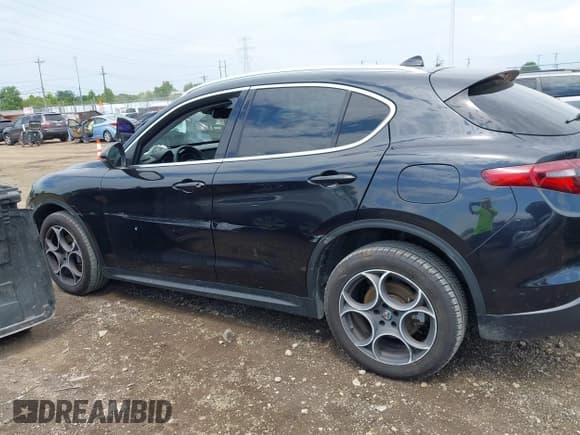 ✅ 2018 Alfa Romeo Stelvio • VIN: ZASFAKAN9J7B65753 • Лот: 42873254. Опубликован ранее на IAAI с пробегом 94 675 миль. Бесплатный доступ к архиву аукционных продаж из США и подробный отчёт об истории автомобиля на DreamBid. Изображение 14.
