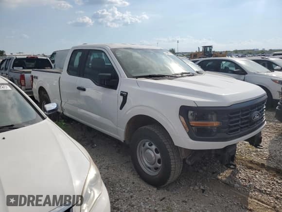 ✅ 2024 Ford F-150 XL • VIN: 1FTFX1L53RKE00767 • Лот: 69144325. Опубликован ранее на Copart с пробегом 27 138 миль. Бесплатный доступ к архиву аукционных продаж из США и подробный отчёт об истории автомобиля на DreamBid. Изображение 4.