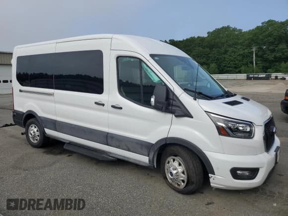 ✅ 2023 Ford Transit Passenger XL • VIN: 1FBAX9CG5PKA55964 • Лот: 61262455. Опубликован ранее на Copart с пробегом 23 111 миль. Бесплатный доступ к архиву аукционных продаж из США и подробный отчёт об истории автомобиля на DreamBid. Изображение 4.