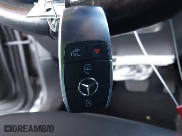 ✅ 2021 Mercedes-Benz GLA 250 • VIN: W1N4N4HB9MJ121294 • Lot: 43551986. Wystawiony na IAAI z przebiegiem 129 618 mil. Bezpłatny archiwum sprzedaży aukcyjnych z USA i szczegółowy raport historii pojazdu na DreamBid. Zdjęcie 11.