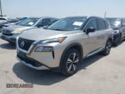 ✅ 2021 Nissan Rogue Platinum • VIN: JN8AT3DD6MW311417 • Lot: 42308941. Wystawiony na IAAI z przebiegiem 61 806 mil. Bezpłatny archiwum sprzedaży aukcyjnych z USA i szczegółowy raport historii pojazdu na DreamBid. Zdjęcie 17.