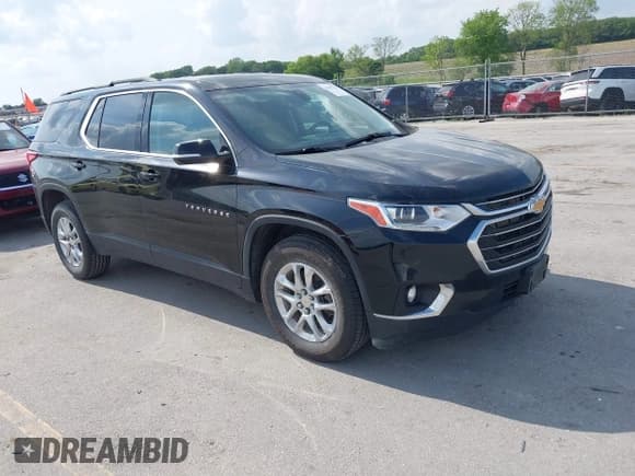 ✅ 2020 Chevrolet Traverse LT Cloth • VIN: 1GNEVMKWXLJ192789 • Лот: 42507351. Опубликован ранее на IAAI с пробегом 122 759 миль. Бесплатный доступ к архиву аукционных продаж из США и подробный отчёт об истории автомобиля на DreamBid. Изображение 1.
