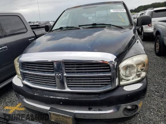 2007 Dodge 1500 SLT z VIN 1D7HA18237J542439, wystawiony jako Copart lot #74992654 z przebiegiem 84 487 mil mil oraz Szkoda całkowita • Salvage title. Historia ofert i sprzedaży dostępna na DreamBid. Obrazek 5.