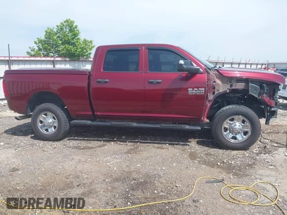 ✅ 2018 Ram 2500 Tradesman • VIN: 3C6UR5CJ9JG363670 • Лот: 42756389. Опубликован ранее на IAAI с пробегом 66 585 миль. Бесплатный доступ к архиву аукционных продаж из США и подробный отчёт об истории автомобиля на DreamBid. Изображение 14.