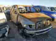 2003 Dodge 3500 ST с VIN 3D7MU48CX3G826727, выставлен на аукционе Copart как лот 79767784 с пробегом Не указан миль и На запчасти • Non repairable. История ставок и продаж доступна на DreamBid. Изображение 4.