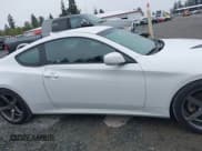 ✅ 2013 Hyundai Genesis Coupe 2.0T • VIN: KMHHT6KDXDU099174 • Lot: 42906103. Wystawiony na IAAI z przebiegiem 89 202 mil. Bezpłatny archiwum sprzedaży aukcyjnych z USA i szczegółowy raport historii pojazdu na DreamBid. Zdjęcie 14.