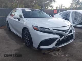 ✅ 2022 Toyota Camry SE • VIN: 4T1G11AK0NU011996 • Lot: 43452201. Listed on IAAI with 58,947 mi. Free auction sales archive from the USA and detailed vehicle history report at DreamBid. Image 1.