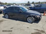 ✅ 2011 BMW 3 Series 328i • VIN: WBAPH5G51BNM81756 • Lot: 65942975. Wystawiony na Copart z przebiegiem 61 147 mil. Bezpłatny archiwum sprzedaży aukcyjnych z USA i szczegółowy raport historii pojazdu na DreamBid. Zdjęcie 4.