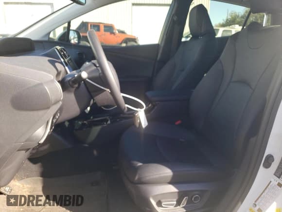 ✅ 2017 Toyota Prius Three Touring • VIN: JTDKARFU8H3037697 • Lot: 80854205. Listed on Copart with 30,262 mi. Free auction sales archive from the USA and detailed vehicle history report at DreamBid. Image 7.