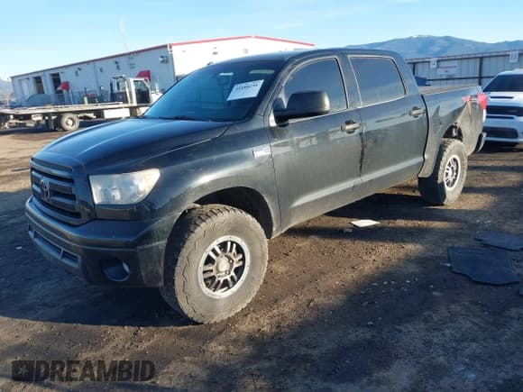 ✅ 2011 Toyota Tundra • VIN: 5TFDY5F16BX205128 • Lot: 41688258. Wystawiony na IAAI z przebiegiem 124 125 mil. Bezpłatny archiwum sprzedaży aukcyjnych z USA i szczegółowy raport historii pojazdu na DreamBid. Zdjęcie 2.
