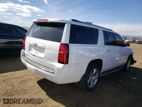 ✅ 2015 Chevrolet Suburban LTZ • VIN: 1GNSKKKC8FR212727 • Lot: 45039744. Wystawiony na Copart z przebiegiem 199 471 mil. Bezpłatny archiwum sprzedaży aukcyjnych z USA i szczegółowy raport historii pojazdu na DreamBid. Zdjęcie 3.