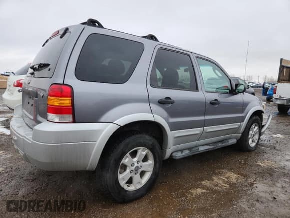 ✅ 2007 Ford Escape XLT • VIN: 1FMYU93107KB94989 • Лот: 91994165. Опубликован ранее на Copart с пробегом 299 058 миль. Бесплатный доступ к архиву аукционных продаж из США и подробный отчёт об истории автомобиля на DreamBid. Изображение 3.