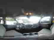 2024 Ram 1500 SLT z VIN 1C6RR6GG2RS135931, wystawiony jako IAAI lot #42509523 z przebiegiem 27 074 mil mil oraz . Historia ofert i sprzedaży dostępna na DreamBid. Obrazek 18.