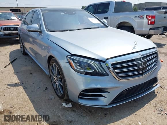 ✅ 2019 Mercedes-Benz S 560 • VIN: WDDUG8DBXKA480087 • Lot: 43237871. Wystawiony na IAAI z przebiegiem 30 998 mil. Bezpłatny archiwum sprzedaży aukcyjnych z USA i szczegółowy raport historii pojazdu na DreamBid. Zdjęcie 1.