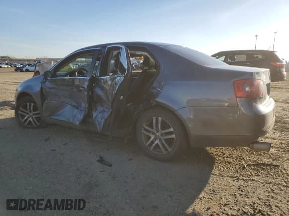 ✅ 2006 Volkswagen Jetta 1.9L TDI • VIN: 3VWDT71K46M777401 • Lot: 90987835. Listed on Copart with 291,426 mi. Free auction sales archive from the USA and detailed vehicle history report at DreamBid. Image 2.