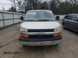 2005 Chevrolet Express Passenger с VIN 1GNFG15T351207764, выставлен на аукционе Copart как лот 46085905 с пробегом 175 358 миль миль и Чистый • Clean title. История ставок и продаж доступна на DreamBid. Изображение 5.