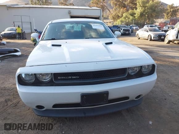 ✅ 2014 Dodge Challenger Rallye Redline • VIN: 2C3CDYAG7EH304249 • Lot: 41501821. Wystawiony na IAAI z przebiegiem 133 401 mil. Bezpłatny archiwum sprzedaży aukcyjnych z USA i szczegółowy raport historii pojazdu na DreamBid. Zdjęcie 13.
