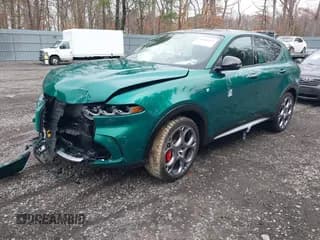 ✅ 2024 Alfa Romeo Tonale Ti • VIN: ZASPATCW3R3046855 • Lot: 41844525. Wystawiony na IAAI z przebiegiem 4 153 mil. Bezpłatny archiwum sprzedaży aukcyjnych z USA i szczegółowy raport historii pojazdu na DreamBid. Zdjęcie 2.