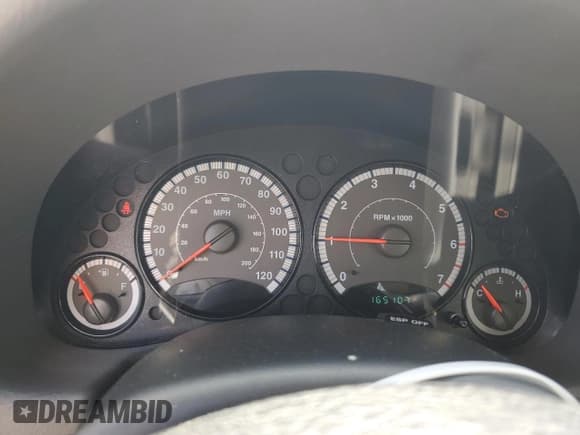 ✅ 2006 Jeep Liberty Sport • VIN: 1J4GK48K76W108668 • Лот: 64003295. Опубликован ранее на Copart с пробегом 165 107 миль. Бесплатный доступ к архиву аукционных продаж из США и подробный отчёт об истории автомобиля на DreamBid. Изображение 9.