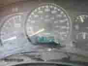 2002 Chevrolet Silverado 1500 LS z VIN 1GCEK14V92Z240724, wystawiony jako Copart lot #58945405 z przebiegiem 138 701 mil mil oraz Czysty tytuł • Clean title. Historia ofert i sprzedaży dostępna na DreamBid. Obrazek 9.