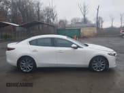 ✅ 2021 Mazda 3 Select • VIN: JM1BPABL4M1319578 • Лот: 43771777. Опубликован ранее на IAAI с пробегом 83 317 миль. Бесплатный доступ к архиву аукционных продаж из США и подробный отчёт об истории автомобиля на DreamBid. Изображение 13.