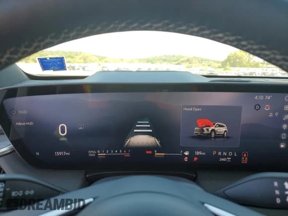 ✅ 2025 Buick Enclave Preferred • VIN: 5GAEVARS7SJ101083 • Lot: 70657465. Listed on Copart with 15,917 mi. Free auction sales archive from the USA and detailed vehicle history report at DreamBid. Image 9.