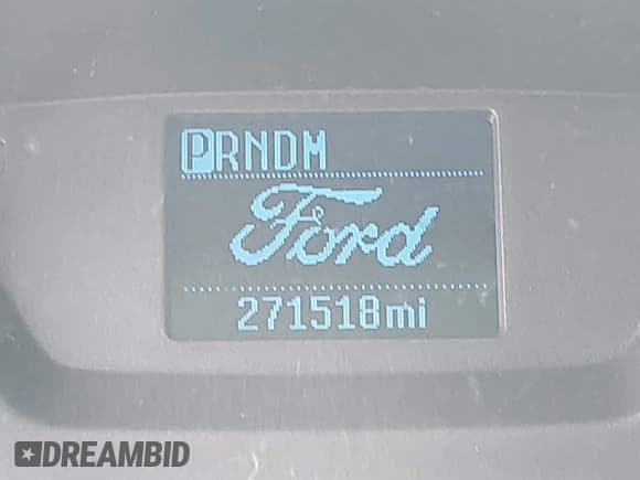 ✅ 2017 Ford Transit • VIN: 1FDYR2CM2HKA82358 • Lot: 42231257. Listed on IAAI with 271,518 mi. Free auction sales archive from the USA and detailed vehicle history report at DreamBid. Image 15.