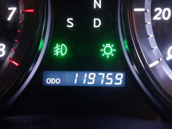 ✅ 2012 Lexus ES 330 • VIN: JTHBK1EG8C2476194 • Lot: 43440470. Wystawiony na IAAI z przebiegiem 119 759 mil. Bezpłatny archiwum sprzedaży aukcyjnych z USA i szczegółowy raport historii pojazdu na DreamBid. Zdjęcie 16.