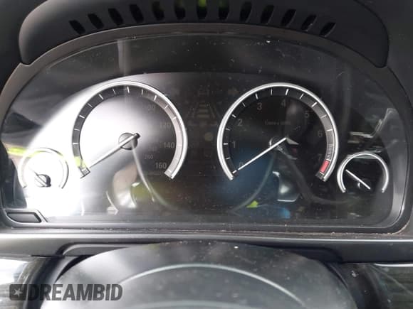 ✅ 2016 BMW 5 Series 550i xDrive • VIN: WBAKP9C5XGD980126 • Lot: 43567631. Wystawiony na IAAI z przebiegiem Nie podano. Bezpłatny archiwum sprzedaży aukcyjnych z USA i szczegółowy raport historii pojazdu na DreamBid. Zdjęcie 15.