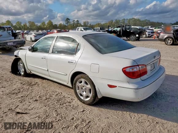 ✅ 2000 Infiniti I30 Luxury • VIN: JNKCA31A0YT126161 • Lot: 92934825. Wystawiony na Copart z przebiegiem 275 277 mil. Bezpłatny archiwum sprzedaży aukcyjnych z USA i szczegółowy raport historii pojazdu na DreamBid. Zdjęcie 2.