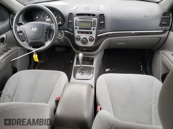 ✅ 2009 Hyundai Santa Fe GLS • VIN: 5NMSG13DX9H270665 • Lot: 50427764. Listed on Copart with 108,256 mi. Free auction sales archive from the USA and detailed vehicle history report at DreamBid. Image 8.