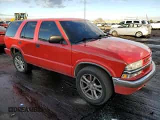 2001 Chevrolet Blazer LT with VIN 1GNDT13W012200758, listed as a Copart auction lot 83055404 with 185,315 mi miles and Salvage title. Bid and sale history available at DreamBid. Image 4.