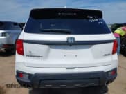 ✅ 2023 Honda Passport EX-L • VIN: 5FNYF8H53PB008136 • Lot: 42813797. Listed on IAAI with 26,970 mi. Free auction sales archive from the USA and detailed vehicle history report at DreamBid. Image 16.