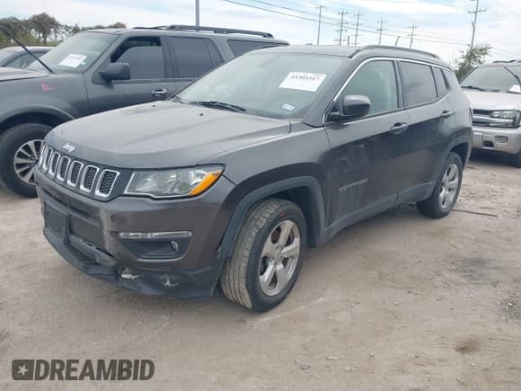 ✅ 2018 Jeep Compass Latitude • VIN: 3C4NJDBB2JT155243 • Лот: 43305317. Опубликован ранее на IAAI с пробегом 65 919 миль. Бесплатный доступ к архиву аукционных продаж из США и подробный отчёт об истории автомобиля на DreamBid. Изображение 2.