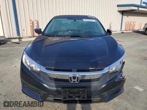 ✅ 2017 Honda Civic LX • VIN: 19XFC2F5XHE219082 • Lot: 92332275. Wystawiony na Copart z przebiegiem 78 440 mil. Bezpłatny archiwum sprzedaży aukcyjnych z USA i szczegółowy raport historii pojazdu na DreamBid. Zdjęcie 5.