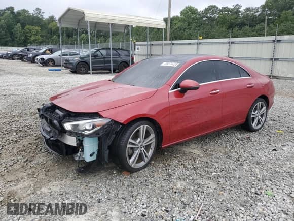 2021 Mercedes-Benz CLA 250 z VIN W1K5J4GB4MN184276, wystawiony jako Copart lot #68274425 z przebiegiem 36 726 mil mil oraz Szkoda całkowita • Salvage title. Historia ofert i sprzedaży dostępna na DreamBid. Obrazek 1.