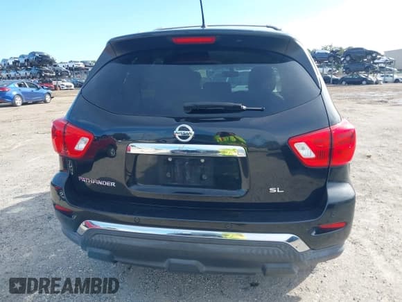 ✅ 2018 Nissan Pathfinder SL • VIN: 5N1DR2MN9JC625839 • Lot: 43139899. Wystawiony na IAAI z przebiegiem 78 539 mil. Bezpłatny archiwum sprzedaży aukcyjnych z USA i szczegółowy raport historii pojazdu na DreamBid. Zdjęcie 17.