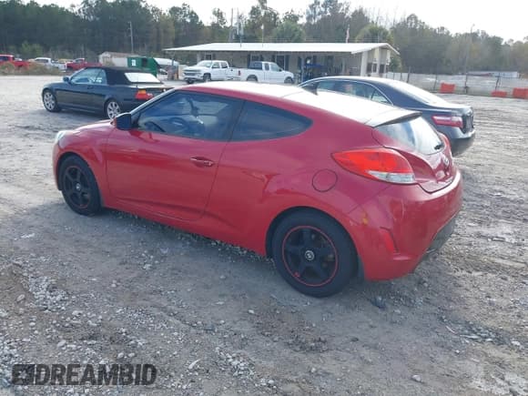 ✅ 2013 Hyundai Veloster w/Black Int • VIN: KMHTC6AD6DU086269 • Lot: 43828165. Listed on IAAI with 190,482 mi. Free auction sales archive from the USA and detailed vehicle history report at DreamBid. Image 3.